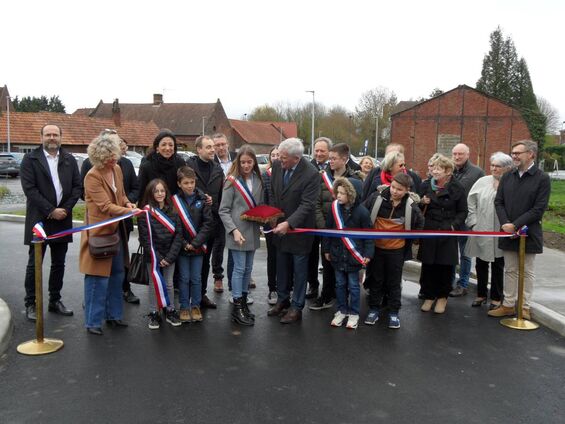 1er avril : inauguration de la médiathèque le Thotem, la salle multi-activités et de la crèche multi-accueil les P'tits Fouans
