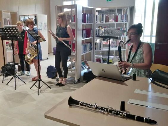 Juin 2023 : semaine de la musique avec la découverte des instruments à vents, animée par les musiciens de l'Harmonie de Gonnehem
