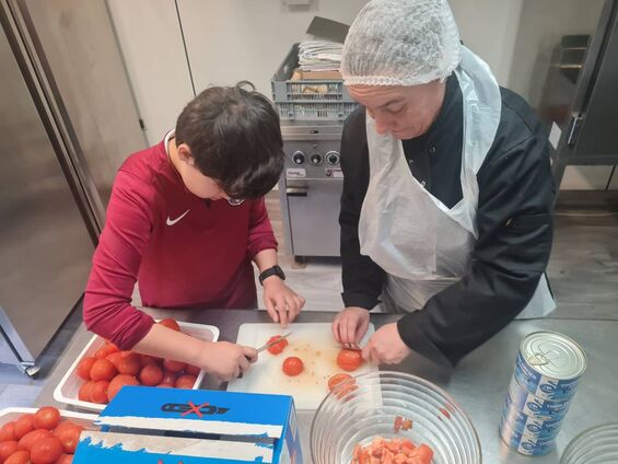 Cuisine, repas de Noël au centre du mercredi (mercredi 2024)