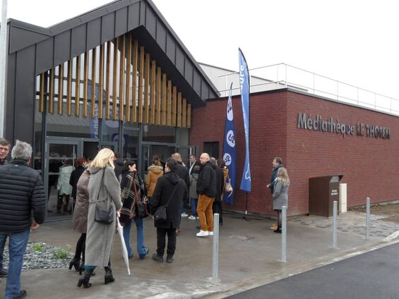 La médiathèque le Thotem et la salle multi-activités ont été réalisées à l'initiative de la commune de Gonnehem pour permettre le développement de la lecture publique et de la culture
