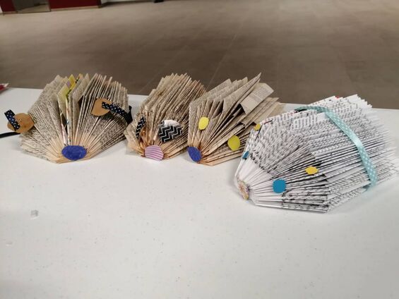 Les créat'heures de février, atelier de création d'hérissons de papier